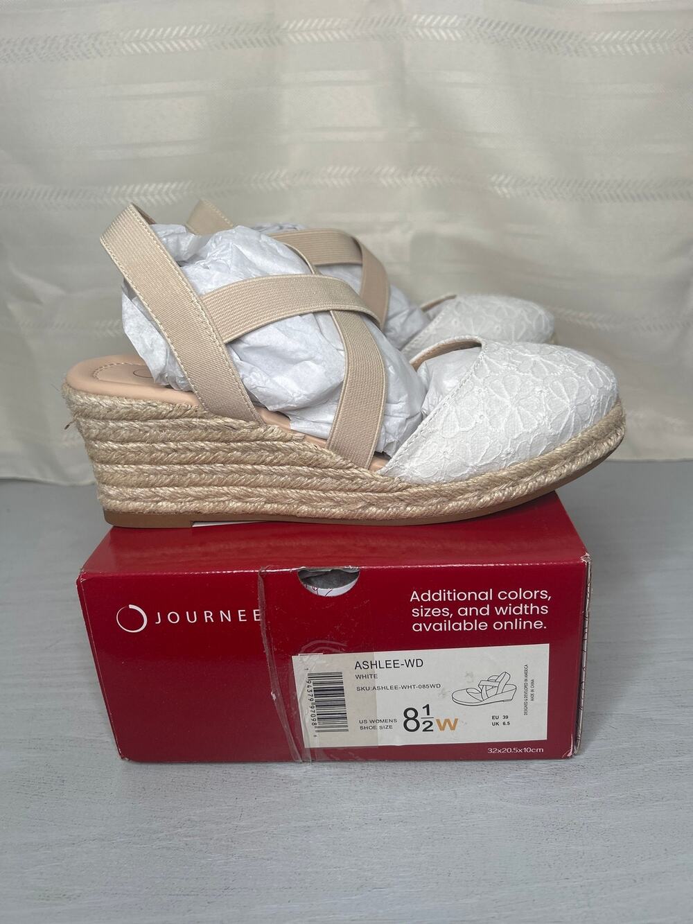 Journee Collection Ashlee Espadrille Wedge Sandals White Womens Size 8.5 Wide